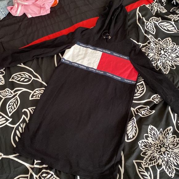 Tommy Hilfiger Dress Perfect for fall/Winter And Summer - Picture 4 of 5